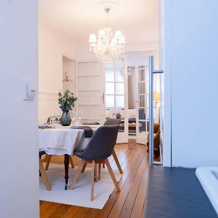 شقة Luxury Parisian Flat Golden Triangle *